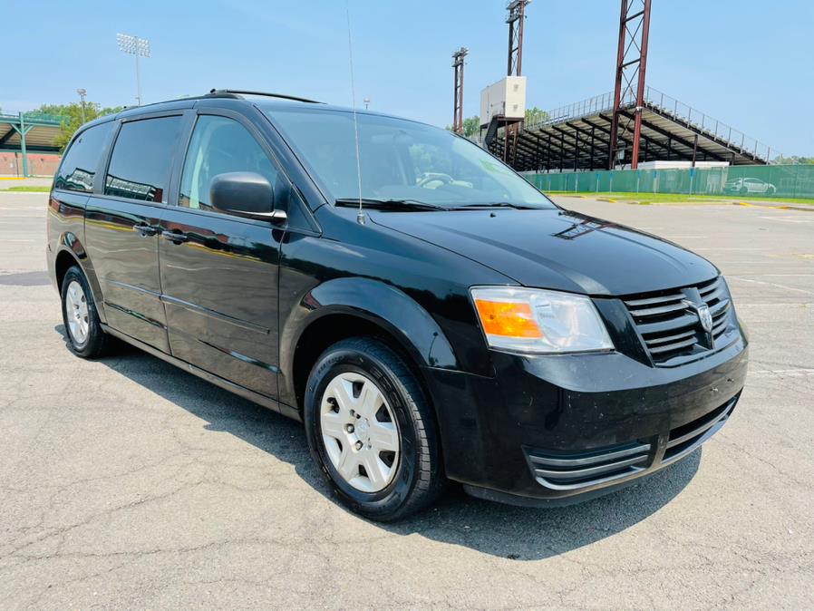 2010 Dodge Grand Caravan 4dr Wgn SE, available for sale in New Britain, Connecticut | Supreme Automotive. New Britain, Connecticut