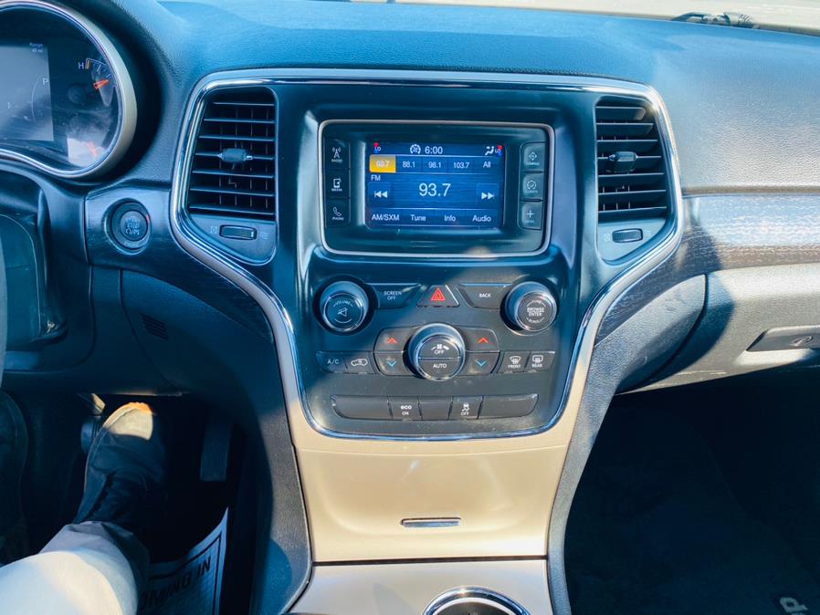 Used Jeep Grand Cherokee 4WD 4dr Laredo 2014 | Supreme Automotive. New Britain, Connecticut Used Jeep Grand Cherokee 4WD 4dr Laredo 2014 | Supreme Automotive. New Britain, Connecticut