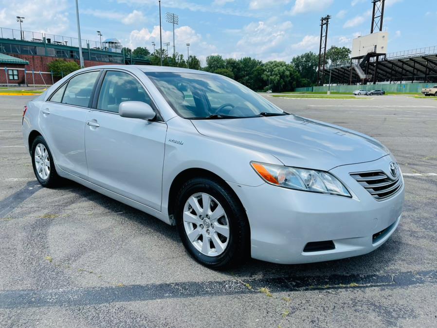 2007 Toyota Camry Hybrid 4dr Sdn (Natl), available for sale in New Britain, Connecticut | Supreme Automotive. New Britain, Connecticut