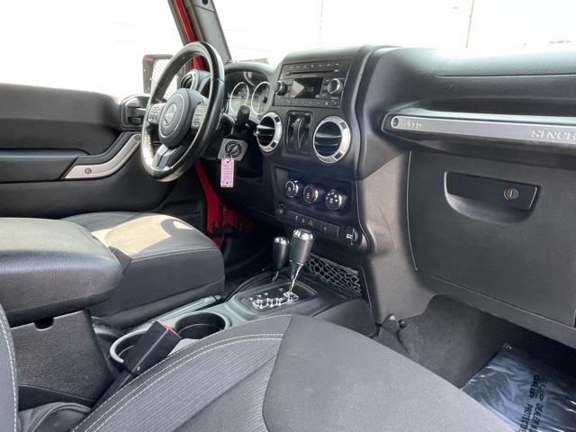 Used Jeep Wrangler Sahara 2014 | Blasius Federal Road. Brookfield, Connecticut Used Jeep Wrangler Sahara 2014 | Blasius Federal Road. Brookfield, Connecticut