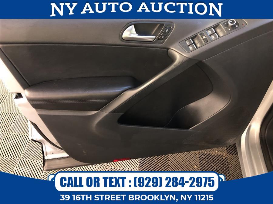 Used Volkswagen Tiguan 4WD 4dr SE 4Motion 2011 | NY Auto Auction. Brooklyn, New York Used Volkswagen Tiguan 4WD 4dr SE 4Motion 2011 | NY Auto Auction. Brooklyn, New York
