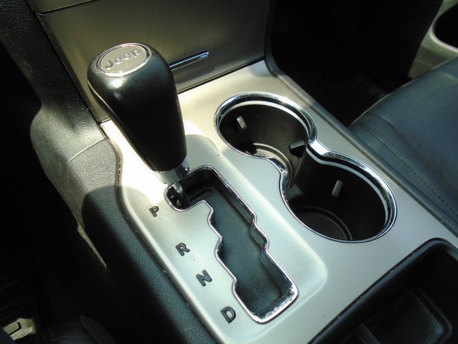 2012 Jeep Grand Cherokee 4WD 4dr Laredo, available for sale in Waterbury, Connecticut | Jim Juliani Motors. Waterbury, Connecticut 2012 Jeep Grand Cherokee 4WD 4dr Laredo, available for sale in Waterbury, Connecticut | Jim Juliani Motors. Waterbury, Connecticut