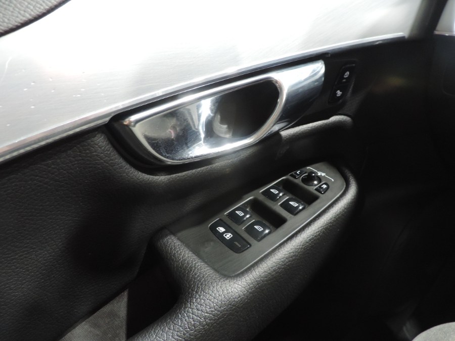 Used Volvo XC90 AWD 4dr T6 Momentum 2016 | Auto Gallery. Lodi, New Jersey Used Volvo XC90 AWD 4dr T6 Momentum 2016 | Auto Gallery. Lodi, New Jersey