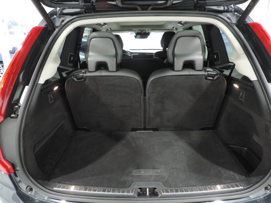 Used Volvo XC90 AWD 4dr T6 Momentum 2016 | Auto Gallery. Lodi, New Jersey Used Volvo XC90 AWD 4dr T6 Momentum 2016 | Auto Gallery. Lodi, New Jersey