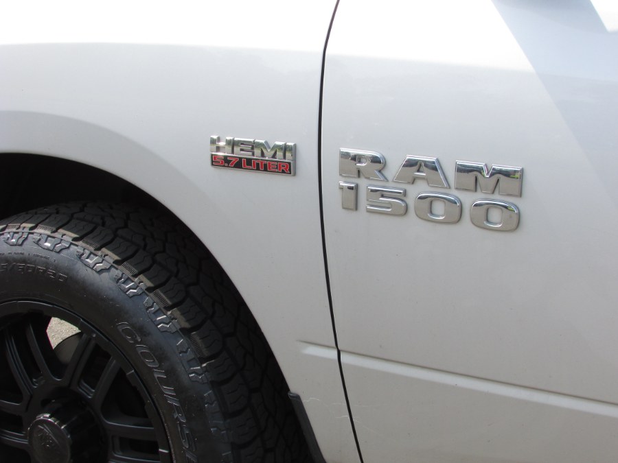 Used Ram 1500 4WD Quad Cab 140.5" Tradesman 2013 | United Auto Sales of E Windsor, Inc. East Windsor, Connecticut Used Ram 1500 4WD Quad Cab 140.5" Tradesman 2013 | United Auto Sales of E Windsor, Inc. East Windsor, Connecticut