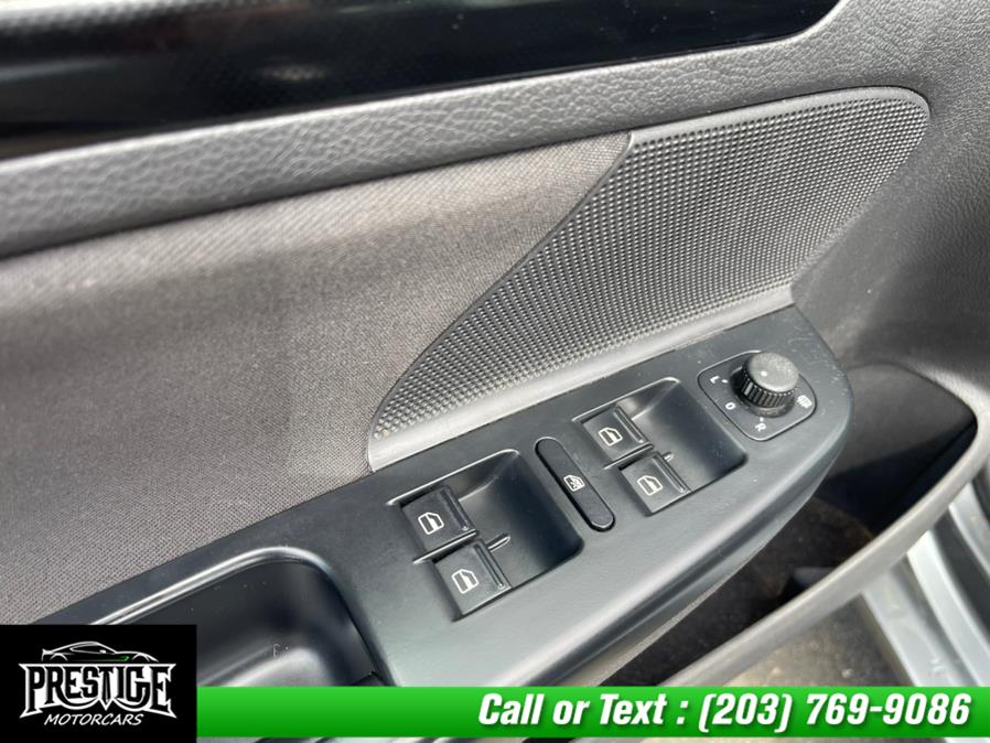 Used Volkswagen Jetta SportWagen 4dr Auto S PZEV 2010 | J&J Auto Sales & Repairs llc DBA Prestige Motorcar. Oakville, Connecticut Used Volkswagen Jetta SportWagen 4dr Auto S PZEV 2010 | J&J Auto Sales & Repairs llc DBA Prestige Motorcar. Oakville, Connecticut