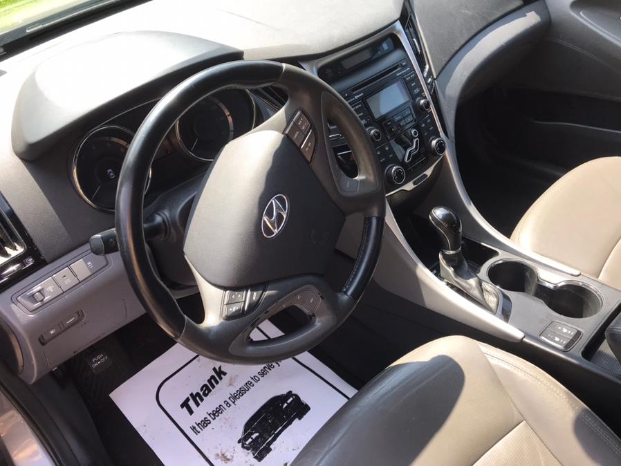 Used Hyundai Sonata 4dr Sdn 2.4L Auto Limited PZEV 2013 | Main Auto of Berlin. Berlin, Connecticut Used Hyundai Sonata 4dr Sdn 2.4L Auto Limited PZEV 2013 | Main Auto of Berlin. Berlin, Connecticut