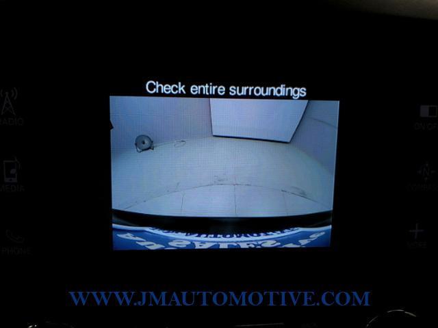 Used Jeep Renegade 4WD 4dr Latitude 2015 | J&M Automotive Sls&Svc LLC. Naugatuck, Connecticut Used Jeep Renegade 4WD 4dr Latitude 2015 | J&M Automotive Sls&Svc LLC. Naugatuck, Connecticut