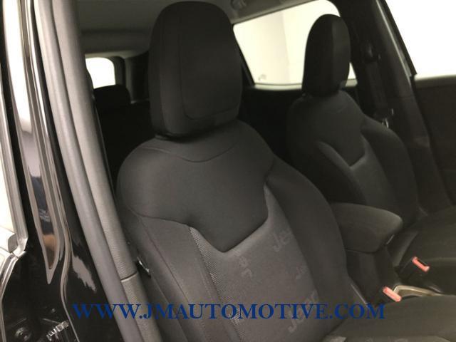 Used Jeep Renegade 4WD 4dr Latitude 2015 | J&M Automotive Sls&Svc LLC. Naugatuck, Connecticut Used Jeep Renegade 4WD 4dr Latitude 2015 | J&M Automotive Sls&Svc LLC. Naugatuck, Connecticut