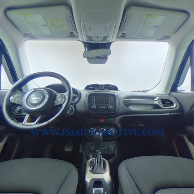 Used Jeep Renegade 4WD 4dr Latitude 2015 | J&M Automotive Sls&Svc LLC. Naugatuck, Connecticut Used Jeep Renegade 4WD 4dr Latitude 2015 | J&M Automotive Sls&Svc LLC. Naugatuck, Connecticut
