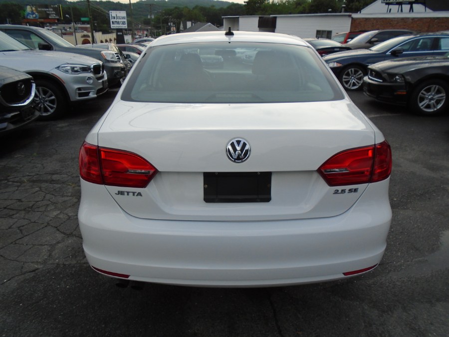 2013 Volkswagen Jetta Sedan SE, available for sale in Waterbury, Connecticut | Jim Juliani Motors. Waterbury, Connecticut 2013 Volkswagen Jetta Sedan SE, available for sale in Waterbury, Connecticut | Jim Juliani Motors. Waterbury, Connecticut
