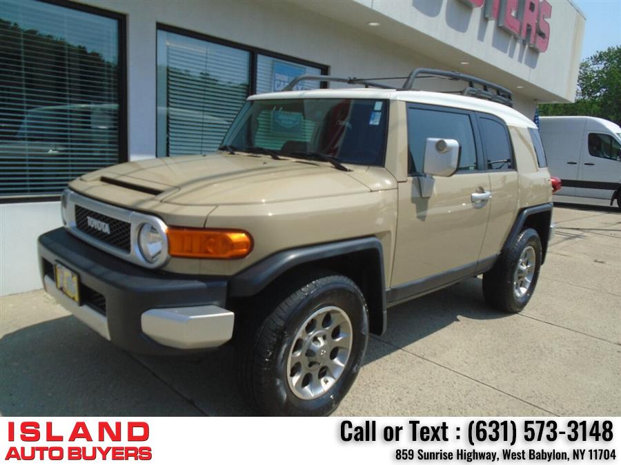 Used Toyota Fj Cruiser Base 4x4 4dr SUV 5A 2012 | Island Auto Buyers. West Babylon, New York Used Toyota Fj Cruiser Base 4x4 4dr SUV 5A 2012 | Island Auto Buyers. West Babylon, New York