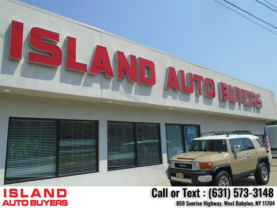 Used Toyota Fj Cruiser Base 4x4 4dr SUV 5A 2012 | Island Auto Buyers. West Babylon, New York Used Toyota Fj Cruiser Base 4x4 4dr SUV 5A 2012 | Island Auto Buyers. West Babylon, New York