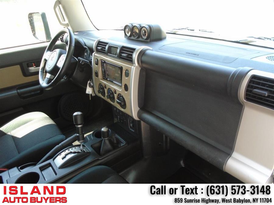 Used Toyota Fj Cruiser Base 4x4 4dr SUV 5A 2012 | Island Auto Buyers. West Babylon, New York Used Toyota Fj Cruiser Base 4x4 4dr SUV 5A 2012 | Island Auto Buyers. West Babylon, New York
