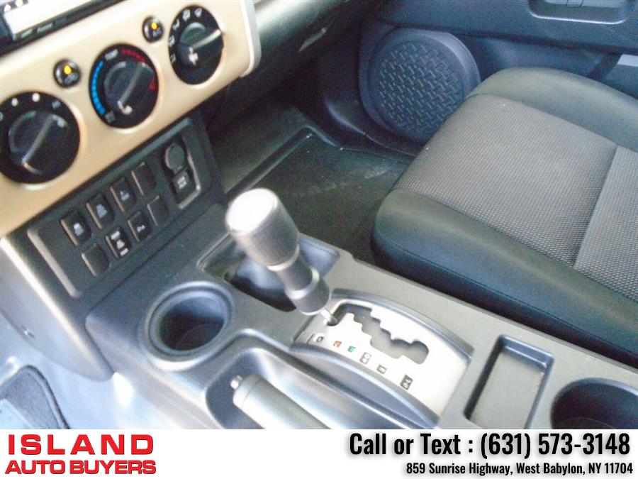 Used Toyota Fj Cruiser Base 4x4 4dr SUV 5A 2012 | Island Auto Buyers. West Babylon, New York Used Toyota Fj Cruiser Base 4x4 4dr SUV 5A 2012 | Island Auto Buyers. West Babylon, New York