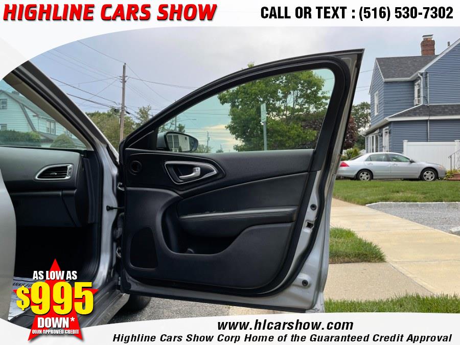 Used Chrysler 200 4dr Sdn C FWD 2016 | Highline Cars Show Corp. West Hempstead, New York Used Chrysler 200 4dr Sdn C FWD 2016 | Highline Cars Show Corp. West Hempstead, New York