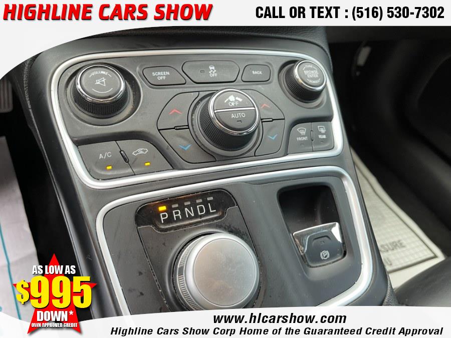 Used Chrysler 200 4dr Sdn C FWD 2016 | Highline Cars Show Corp. West Hempstead, New York Used Chrysler 200 4dr Sdn C FWD 2016 | Highline Cars Show Corp. West Hempstead, New York