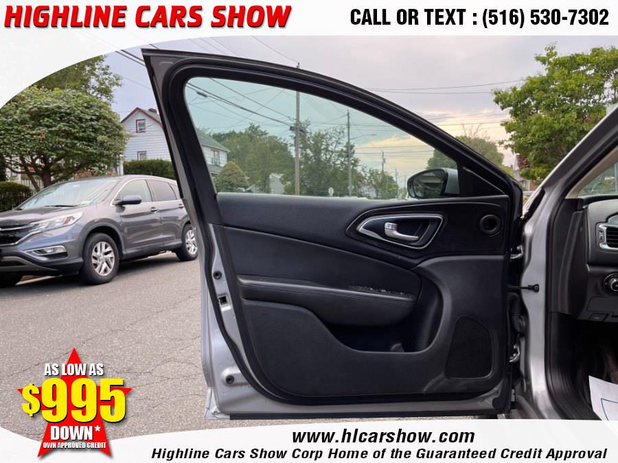 Used Chrysler 200 4dr Sdn C FWD 2016 | Highline Cars Show Corp. West Hempstead, New York Used Chrysler 200 4dr Sdn C FWD 2016 | Highline Cars Show Corp. West Hempstead, New York