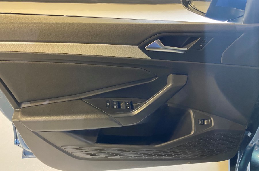 Used Volkswagen Jetta SE Auto w/ULEV 2020 | Inman Motors Sales. Medford, Massachusetts Used Volkswagen Jetta SE Auto w/ULEV 2020 | Inman Motors Sales. Medford, Massachusetts