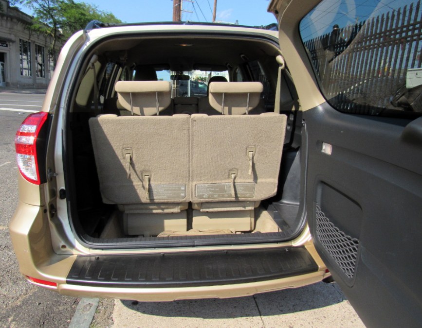 2009 Toyota RAV4 4WD 4dr 4-cyl 4-Spd AT, available for sale in Paterson, New Jersey | MFG Prestige Auto Group. Paterson, New Jersey 2009 Toyota RAV4 4WD 4dr 4-cyl 4-Spd AT, available for sale in Paterson, New Jersey | MFG Prestige Auto Group. Paterson, New Jersey