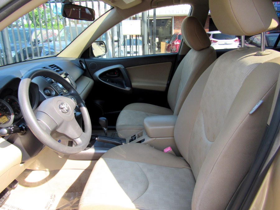 2009 Toyota RAV4 4WD 4dr 4-cyl 4-Spd AT, available for sale in Paterson, New Jersey | MFG Prestige Auto Group. Paterson, New Jersey 2009 Toyota RAV4 4WD 4dr 4-cyl 4-Spd AT, available for sale in Paterson, New Jersey | MFG Prestige Auto Group. Paterson, New Jersey