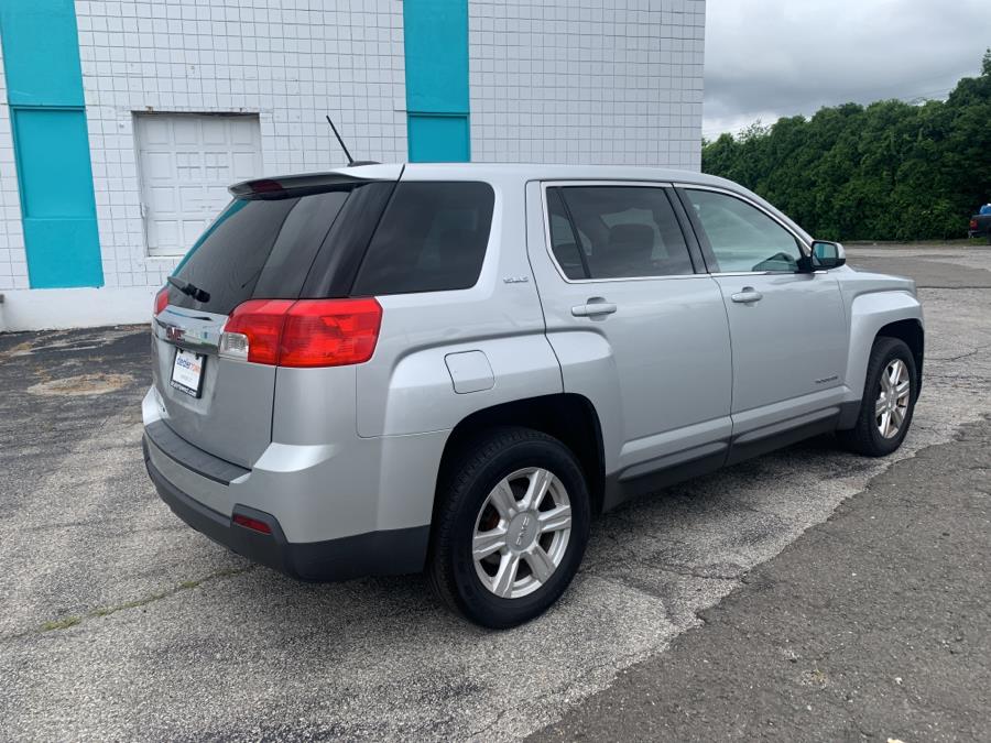 Used GMC Terrain FWD 4dr SLE w/SLE-1 2015 | Dealertown Auto Wholesalers. Milford, Connecticut Used GMC Terrain FWD 4dr SLE w/SLE-1 2015 | Dealertown Auto Wholesalers. Milford, Connecticut