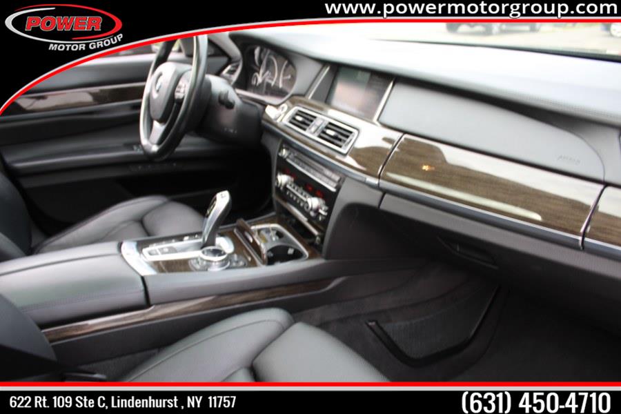 Used BMW 7 Series 4dr Sdn 750i xDrive AWD 2014 | Power Motor Group. Lindenhurst, New York Used BMW 7 Series 4dr Sdn 750i xDrive AWD 2014 | Power Motor Group. Lindenhurst, New York