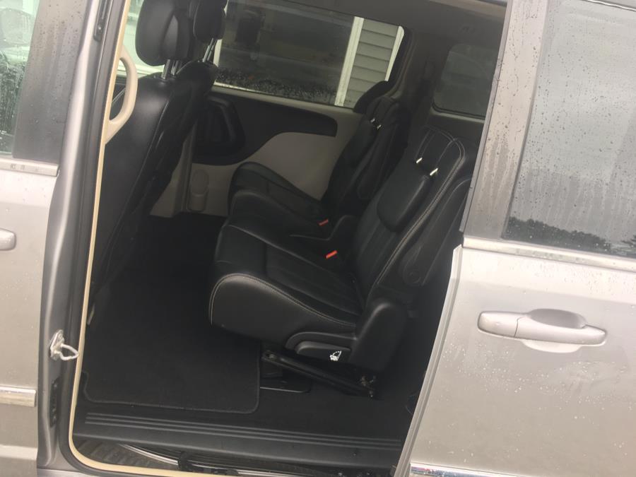 Used Chrysler Town & Country 4dr Wgn Touring 2016 | Rockland Motor Company. Rockland, Maine Used Chrysler Town & Country 4dr Wgn Touring 2016 | Rockland Motor Company. Rockland, Maine