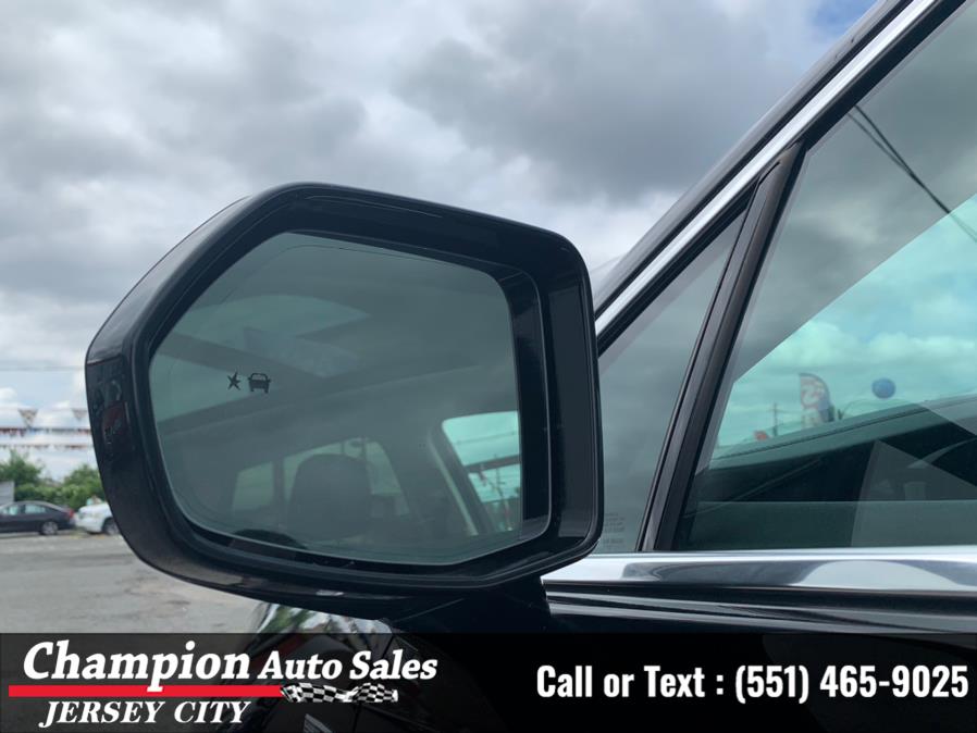 Used Cadillac XT5 AWD 4dr Luxury 2017 | Champion Auto Sales of JC. Jersey City, New Jersey Used Cadillac XT5 AWD 4dr Luxury 2017 | Champion Auto Sales of JC. Jersey City, New Jersey