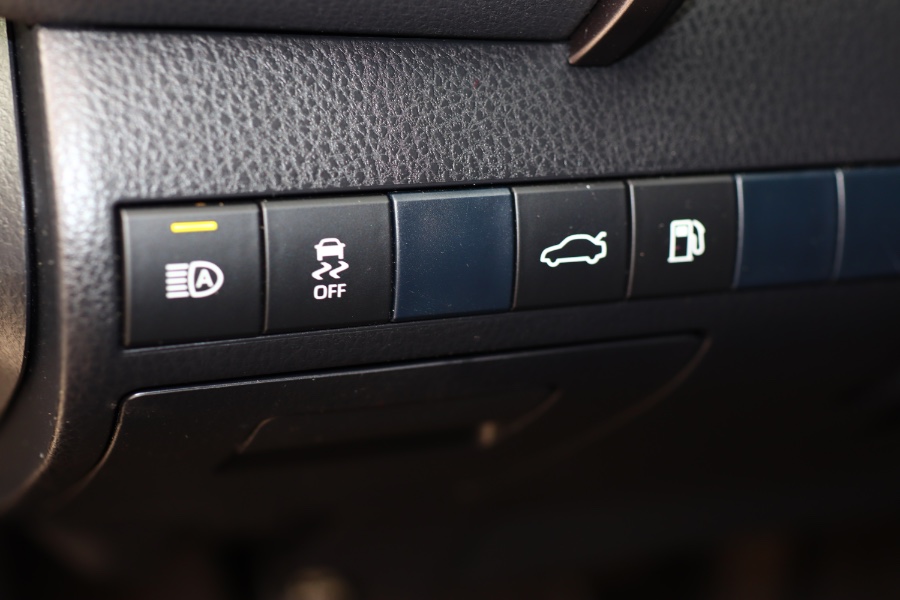Used Toyota Camry LE Auto (Natl) 2018 | Hillside Auto Mall Inc.. Jamaica, New York Used Toyota Camry LE Auto (Natl) 2018 | Hillside Auto Mall Inc.. Jamaica, New York