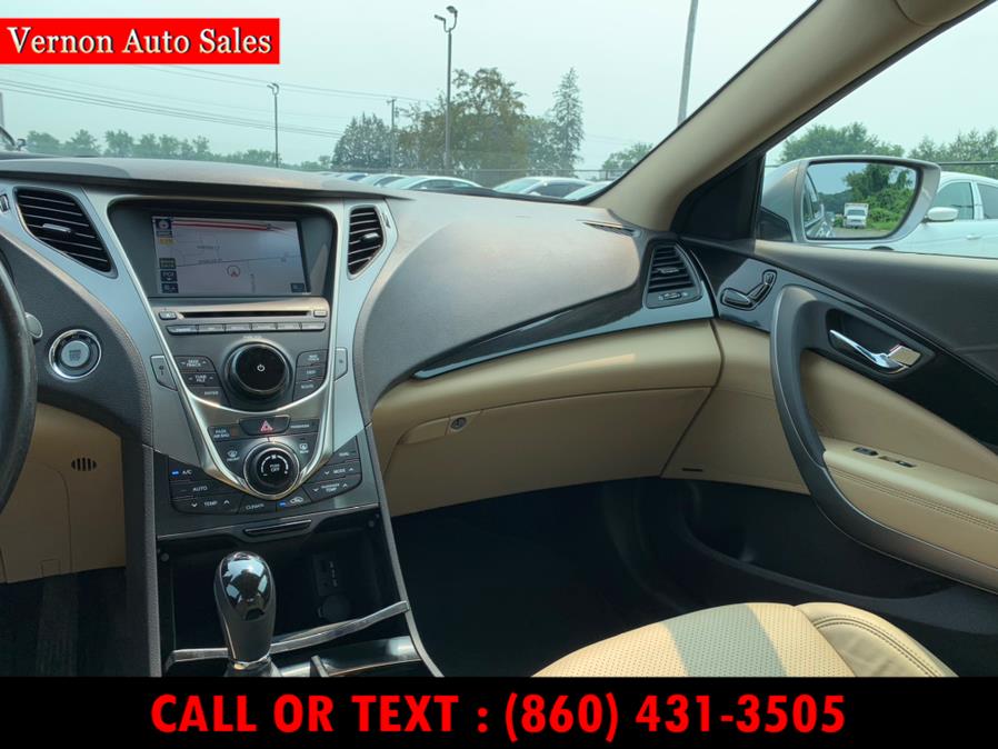 2012 Hyundai Azera 4dr Sdn, available for sale in Manchester, Connecticut | Vernon Auto Sale & Service. Manchester, Connecticut 2012 Hyundai Azera 4dr Sdn, available for sale in Manchester, Connecticut | Vernon Auto Sale & Service. Manchester, Connecticut