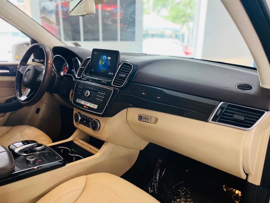 2018 Mercedes-Benz GLE GLE 350 4MATIC SUV, available for sale in Franklin Square, New York | Luxury Motor Club. Franklin Square, New York 2018 Mercedes-Benz GLE GLE 350 4MATIC SUV, available for sale in Franklin Square, New York | Luxury Motor Club. Franklin Square, New York
