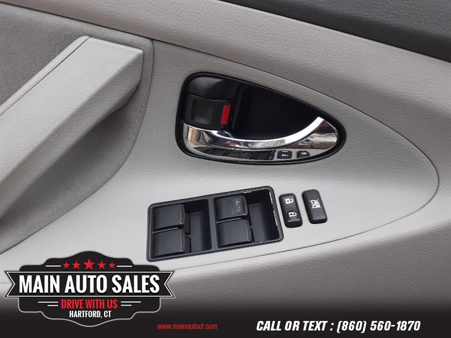 Used Toyota Camry 4dr Sdn I4 Auto LE (Natl) 2009 | Main Auto Sales LLC. Hartford, Connecticut Used Toyota Camry 4dr Sdn I4 Auto LE (Natl) 2009 | Main Auto Sales LLC. Hartford, Connecticut