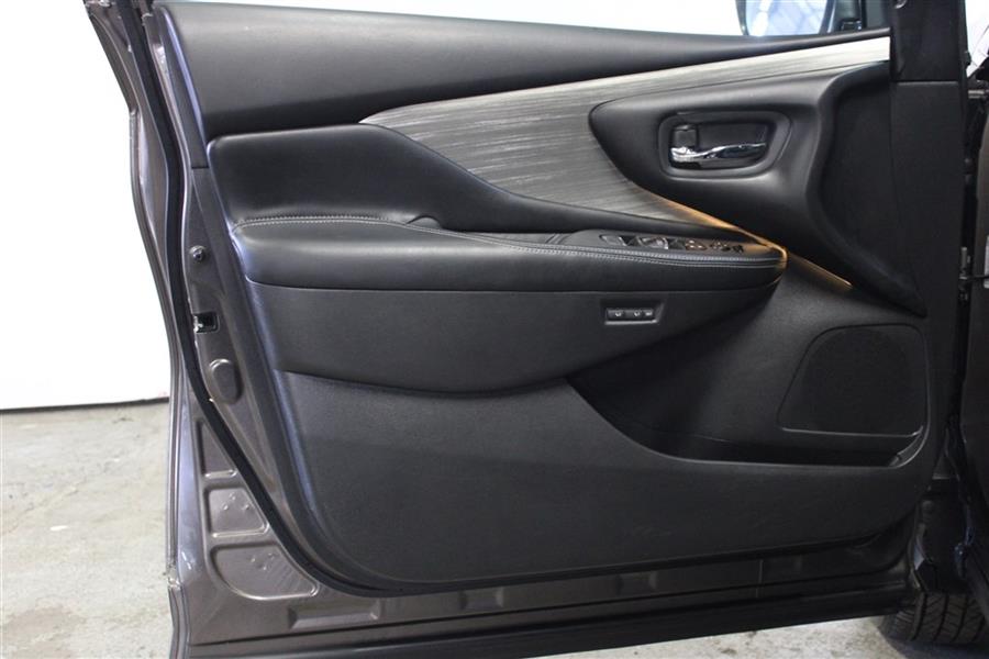 2017 Nissan Murano PLATINUM, available for sale in Paterson, New Jersey | Fast Track Motors. Paterson, New Jersey 2017 Nissan Murano PLATINUM, available for sale in Paterson, New Jersey | Fast Track Motors. Paterson, New Jersey