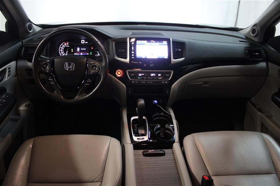 2019 Honda Ridgeline RTL, available for sale in Paterson, New Jersey | Fast Track Motors. Paterson, New Jersey 2019 Honda Ridgeline RTL, available for sale in Paterson, New Jersey | Fast Track Motors. Paterson, New Jersey