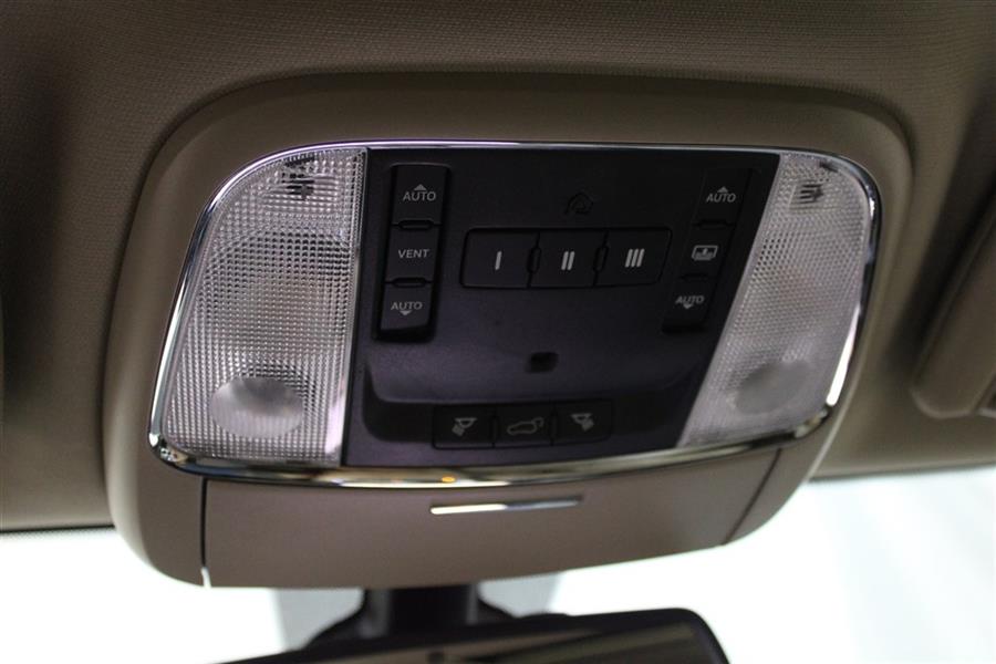 Used Jeep Grand Cherokee OVERLAND 2015 | Fast Track Motors. Paterson, New Jersey Used Jeep Grand Cherokee OVERLAND 2015 | Fast Track Motors. Paterson, New Jersey