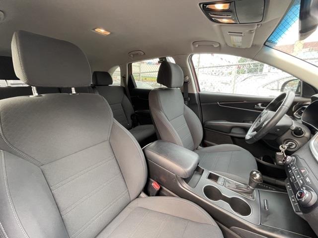 Used Kia Sorento LX 2017 | Hillside Auto Outlet. Jamaica, New York Used Kia Sorento LX 2017 | Hillside Auto Outlet. Jamaica, New York