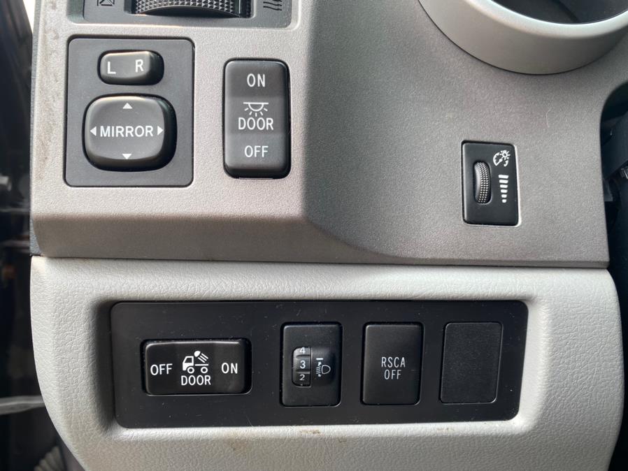 Used Toyota Tundra 4WD Truck Dbl 4.6L V8 6-Spd AT (Natl) 2011 | AutoMax. West Hartford, Connecticut Used Toyota Tundra 4WD Truck Dbl 4.6L V8 6-Spd AT (Natl) 2011 | AutoMax. West Hartford, Connecticut