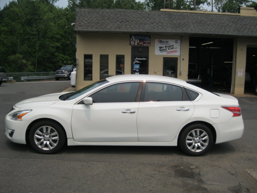 Used Nissan Altima 4dr Sdn I4 2.5 S 2013 | Automotive Plus. Bristol, Connecticut