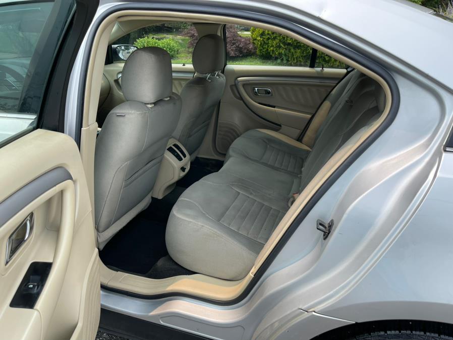 2013 Ford Taurus 4dr Sdn SE FWD, available for sale in Copiague, New York | Great Deal Motors. Copiague, New York 2013 Ford Taurus 4dr Sdn SE FWD, available for sale in Copiague, New York | Great Deal Motors. Copiague, New York