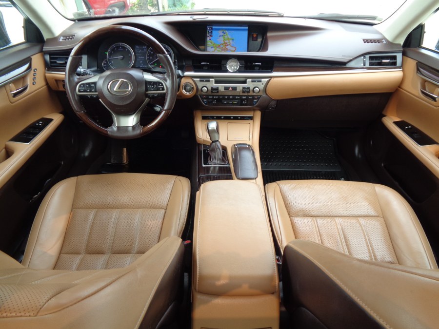 Used Lexus ES350 W/Panoramic 2018 | Top Speed Motors LLC. Jamaica, New York Used Lexus ES350 W/Panoramic 2018 | Top Speed Motors LLC. Jamaica, New York