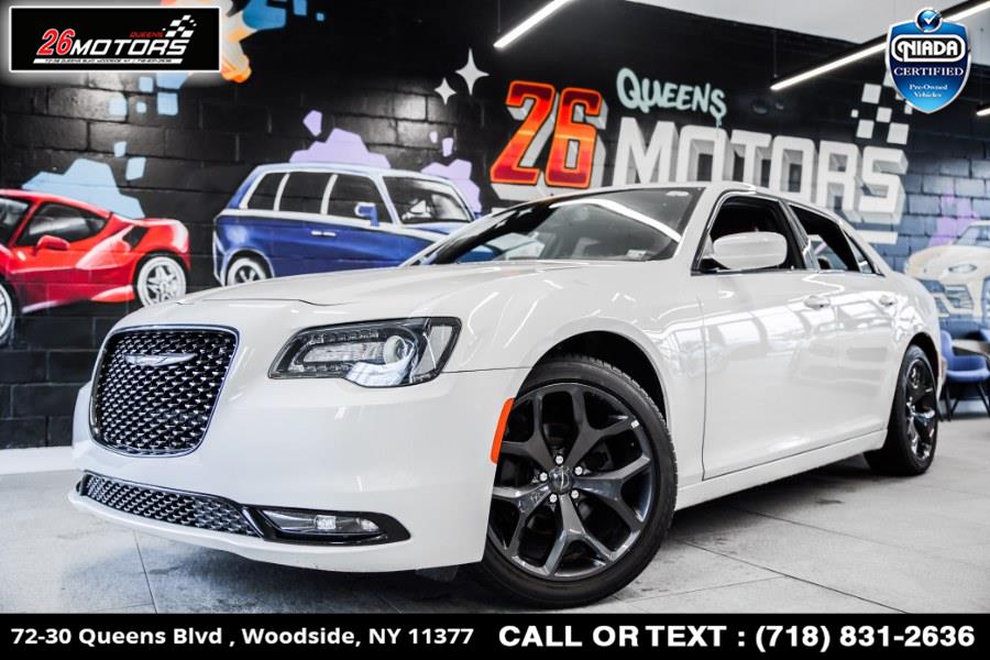 Used Chrysler 300 300S RWD 2020 | 26 Motors Queens. Woodside, New York Used Chrysler 300 300S RWD 2020 | 26 Motors Queens. Woodside, New York