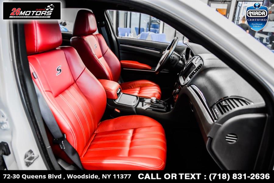 Used Chrysler 300 300S RWD 2020 | 26 Motors Queens. Woodside, New York Used Chrysler 300 300S RWD 2020 | 26 Motors Queens. Woodside, New York