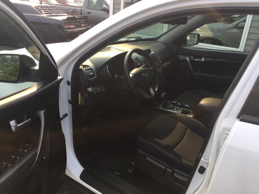 Used Kia Sorento AWD 4dr I4 LX 2014 | Rockland Motor Company. Rockland, Maine Used Kia Sorento AWD 4dr I4 LX 2014 | Rockland Motor Company. Rockland, Maine