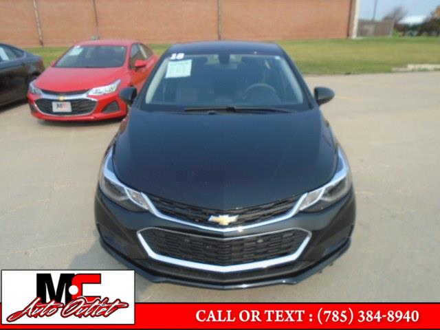 2018 Chevrolet Cruze 4dr HB 1.4L LT w/1SD, available for sale in Colby, Kansas | M C Auto Outlet Inc. Colby, Kansas 2018 Chevrolet Cruze 4dr HB 1.4L LT w/1SD, available for sale in Colby, Kansas | M C Auto Outlet Inc. Colby, Kansas
