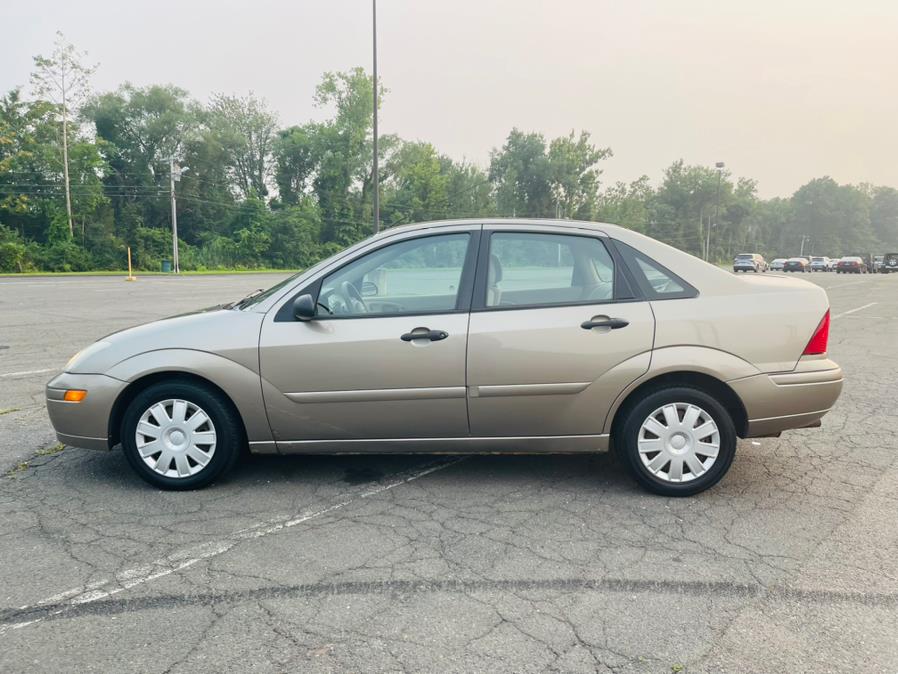 Used Ford Focus 4dr Sdn SE 2004 | Supreme Automotive. New Britain, Connecticut Used Ford Focus 4dr Sdn SE 2004 | Supreme Automotive. New Britain, Connecticut