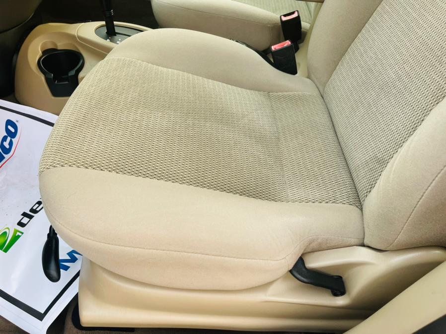 Used Ford Focus 4dr Sdn SE 2004 | Supreme Automotive. New Britain, Connecticut Used Ford Focus 4dr Sdn SE 2004 | Supreme Automotive. New Britain, Connecticut