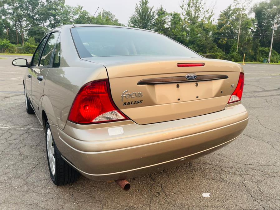 Used Ford Focus 4dr Sdn SE 2004 | Supreme Automotive. New Britain, Connecticut Used Ford Focus 4dr Sdn SE 2004 | Supreme Automotive. New Britain, Connecticut