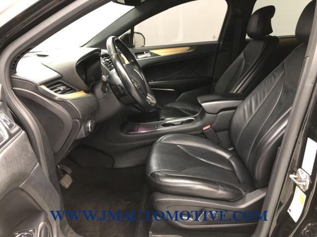 2015 Lincoln Mkc AWD 4dr, available for sale in Naugatuck, Connecticut | J&M Automotive Sls&Svc LLC. Naugatuck, Connecticut 2015 Lincoln Mkc AWD 4dr, available for sale in Naugatuck, Connecticut | J&M Automotive Sls&Svc LLC. Naugatuck, Connecticut