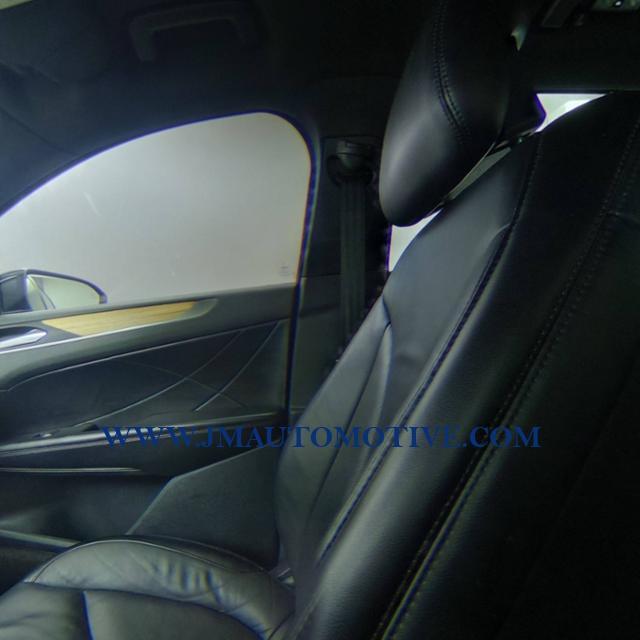 2015 Lincoln Mkc AWD 4dr, available for sale in Naugatuck, Connecticut | J&M Automotive Sls&Svc LLC. Naugatuck, Connecticut 2015 Lincoln Mkc AWD 4dr, available for sale in Naugatuck, Connecticut | J&M Automotive Sls&Svc LLC. Naugatuck, Connecticut